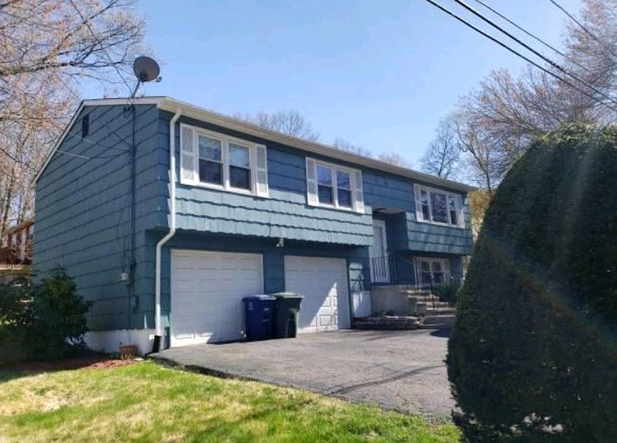 2nd image of 473 Woodrow Ave