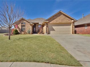 4801 Stag Horn Dr, Yukon, OK 73099