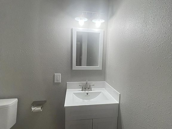 5th image of 2023 Beaver Ln