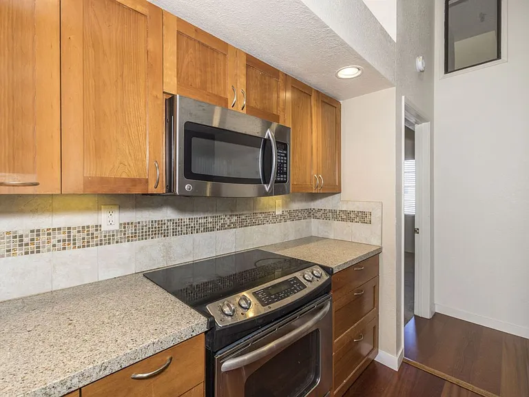 185 Forest Ave #4A — Photo 7