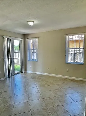 8514 NW 111th Ct — Photo 8