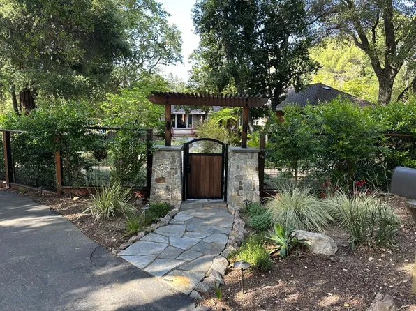 16250 Brooke Acres Dr, Los Gatos, CA 95032