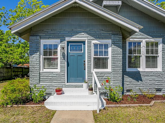 2nd image of 819 Watson Ave