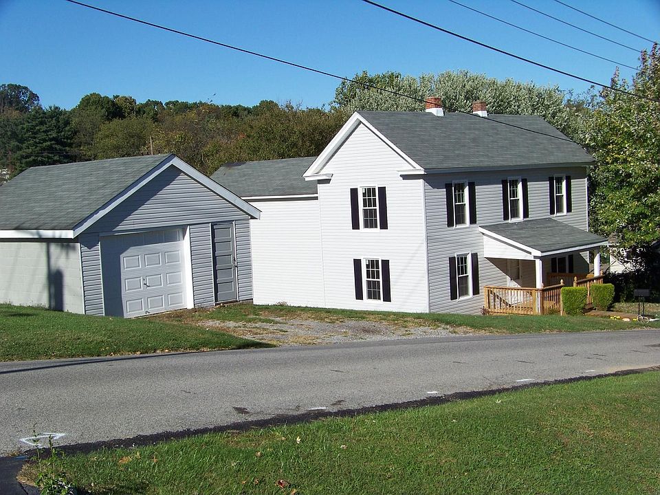 2nd image of 285 Church St