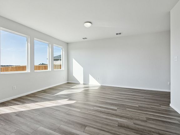 7th image of this home