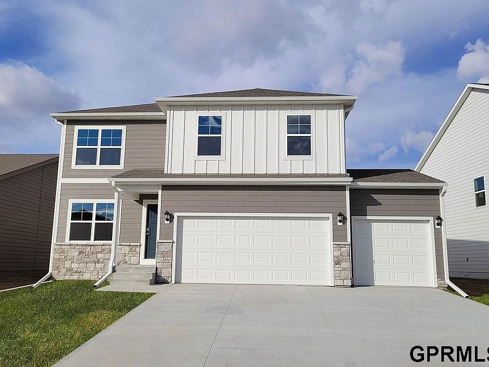 1st image of 5417 N 186th St