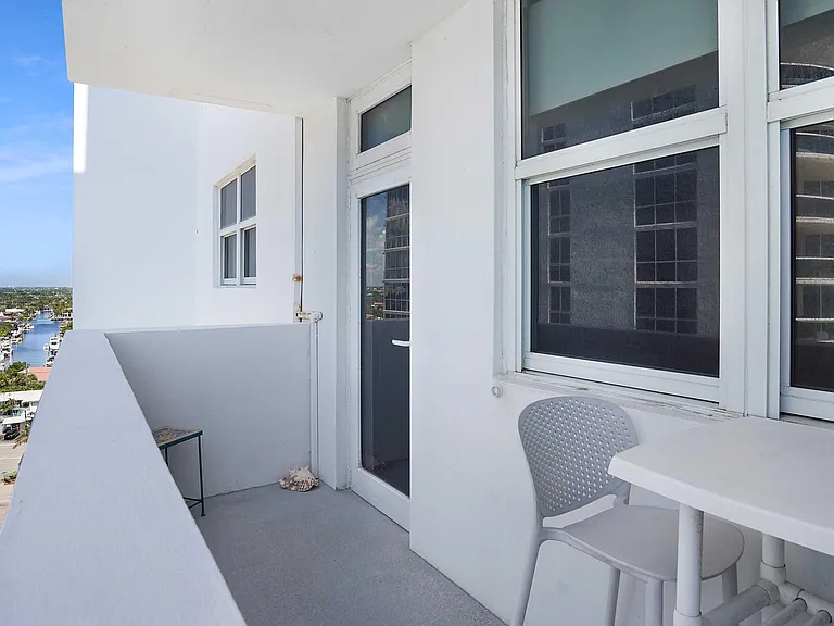 4250 Galt Ocean Dr #12K — Photo 25