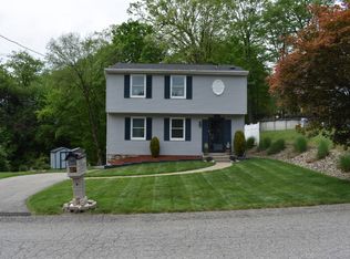 2405 Foxfield Dr, Glenshaw, PA 15116
