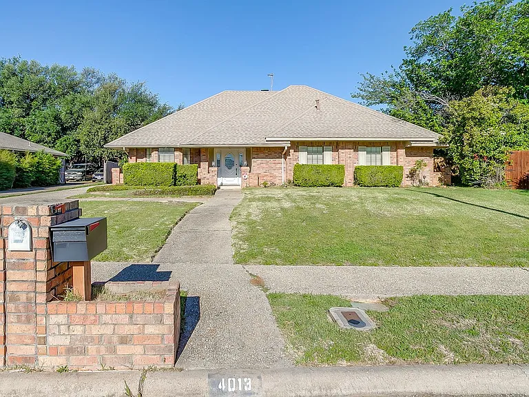 4013 Timberidge Dr — Photo 1