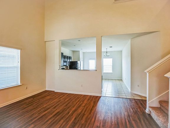 5th image of 104 Navidad River Dr