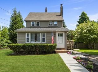 12 Main St, Mendon, MA 01756