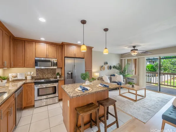 94-870 Lumiauau St APT M202, Waipahu, HI 96797