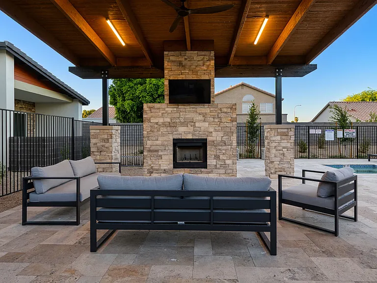Veneto Townhomes — Photo 21