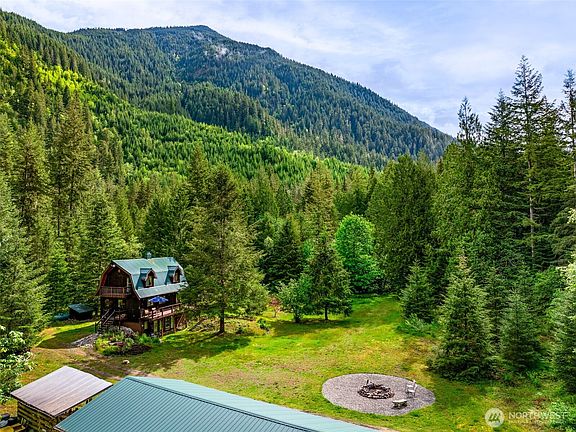 4th image of 61551 Cascade River Rd