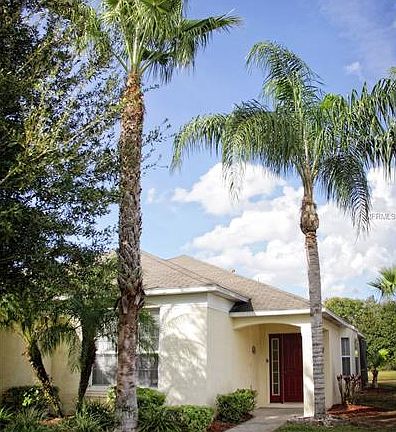 3rd image of 1067 Lake Berkley Dr