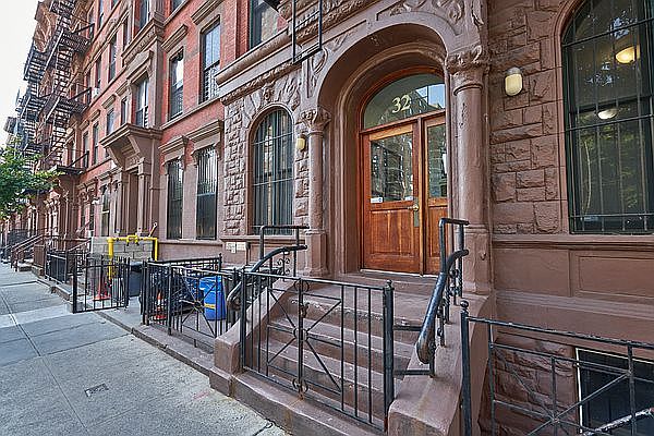 1st image of 32 W 132nd St APT 4