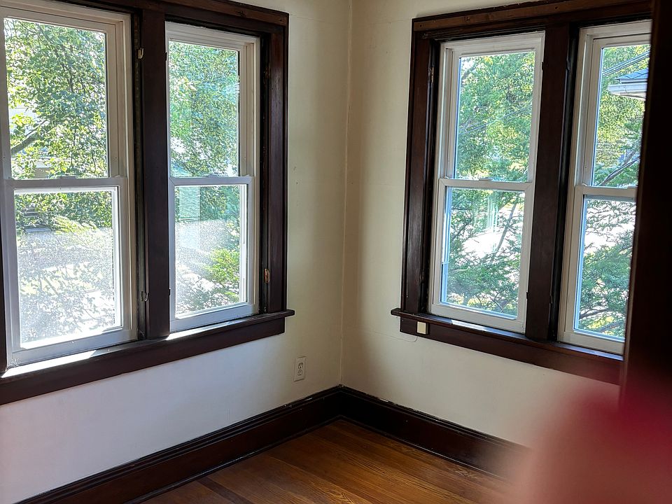1st image of 211 Chestnut Blvd APT 4
