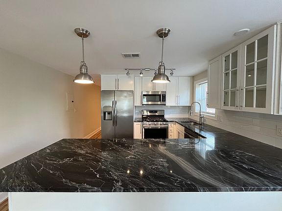 5th image of 5606 Stanton Ave #10636983