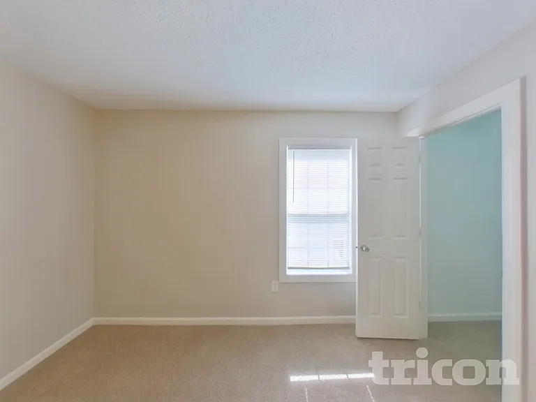 423 Riverwalk Dr NW — Photo 12