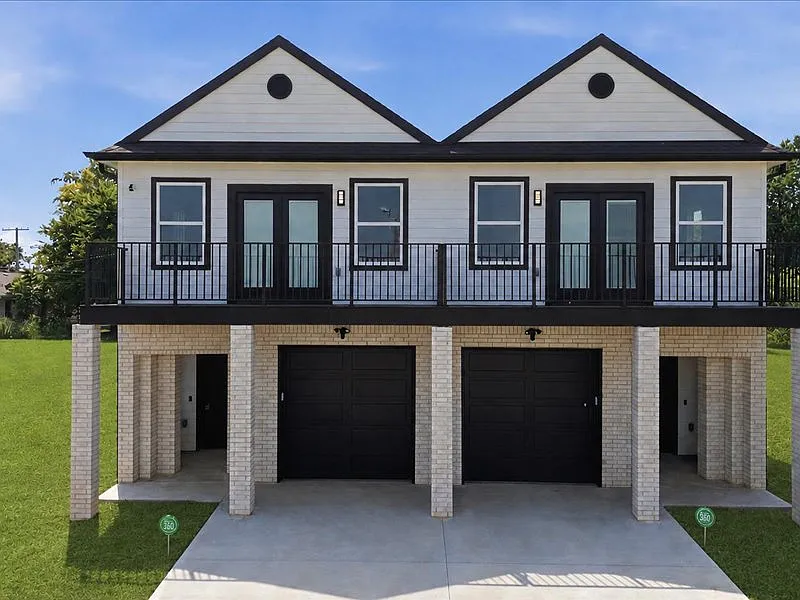 3 bed, 2.5 bath, 1790 sqft, $2,200 — Photo 1