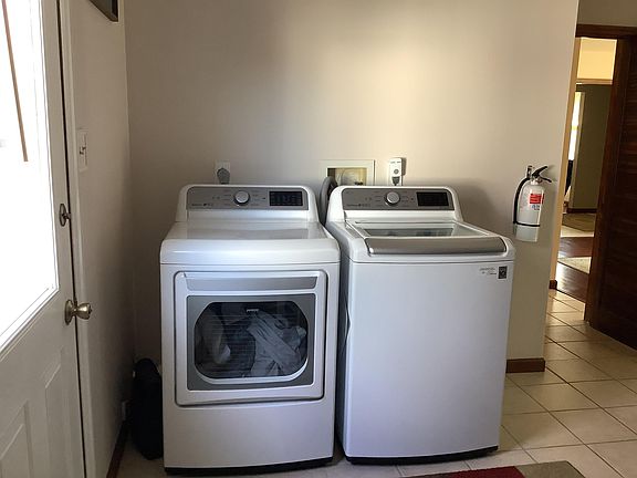 5th image of 11 Canterbury Ln