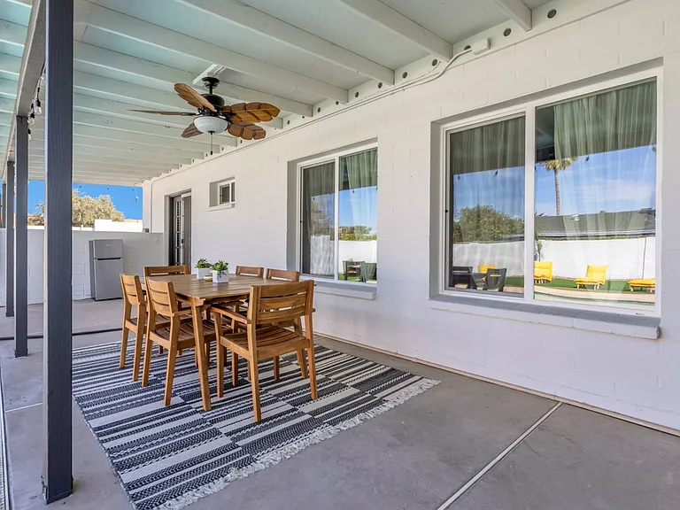 2124 E Hillery Dr — Photo 18