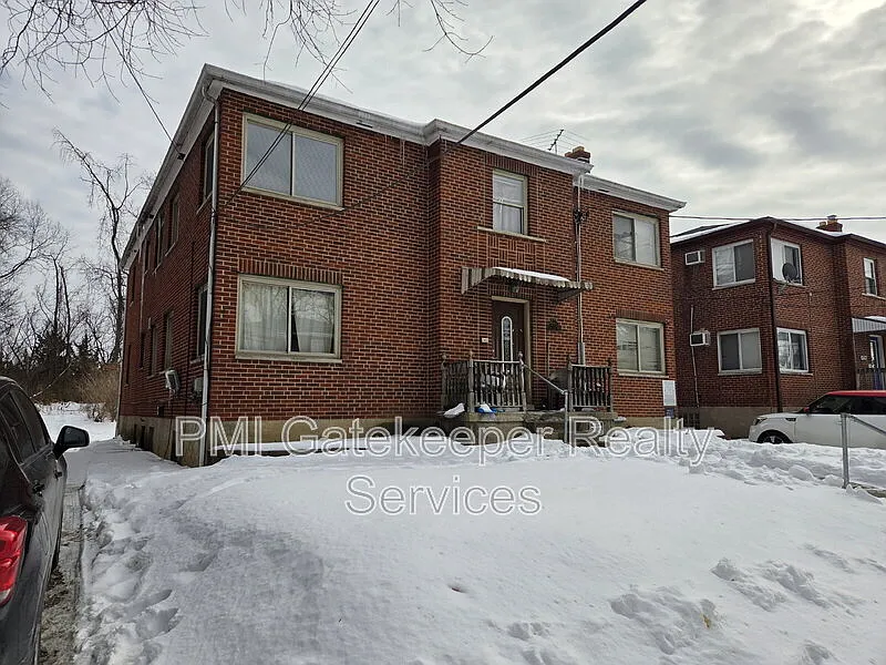 2 bed, 1.0 bath, 750 sqft, $850 — Photo 1