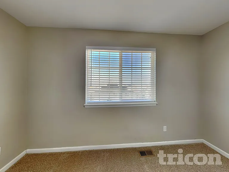 24881 E Euclid Pl — Photo 13