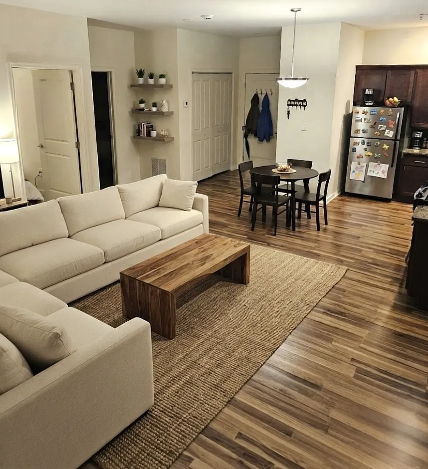 245 Broadway — Photo 3