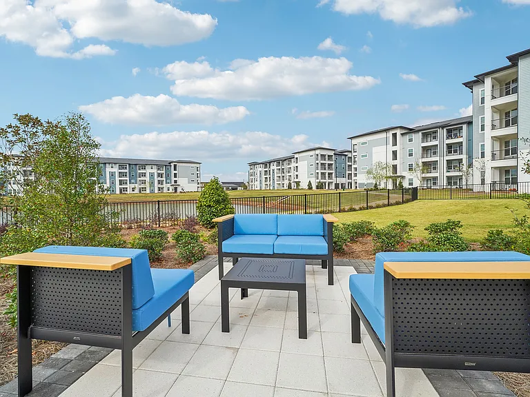 Brio Parc Apartments & Townhomes — Photo 39