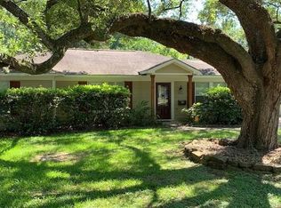 9329 Spring Branch Dr, Houston, TX 77080