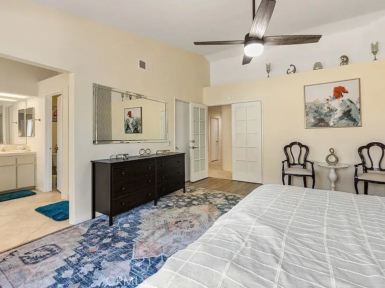 344 Vista Royale Dr — Photo 17