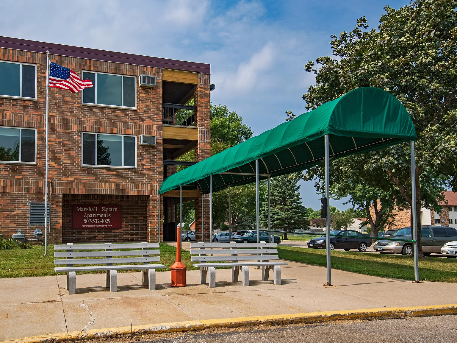 Marshall Square Apartments — Photo 2