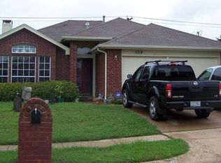 2318 Brisbane Dr, Arlington, TX 76018