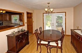 3rd image of 904 E Streamwood Blvd