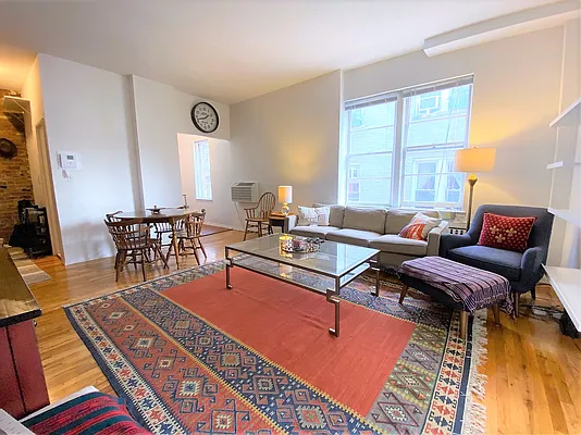 Rented by City Connections Realty | media 1