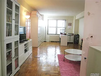 Sold by Winzone Realty Inc