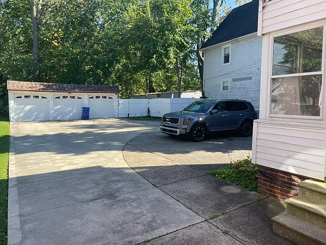 2 bed, 715 sqft, $1,150 — Photo 2