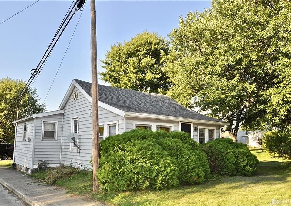 1st image of 701 E Central St