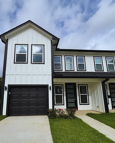 729 Ebenezer Ln Photo 1