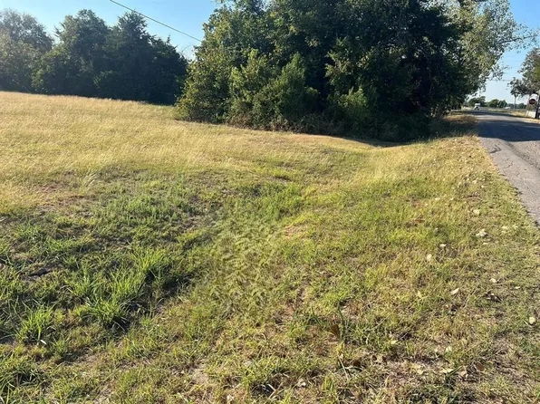 1 W Bell St, Bartlett, TX 76511