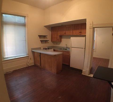 2nd image of 908 W 22nd St APT D