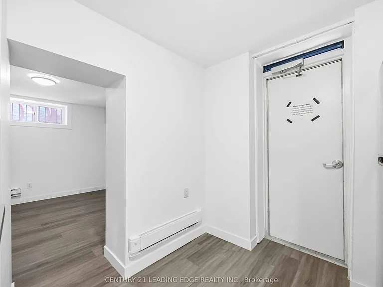 1A Leonard Ave #LOWER — Photo 11
