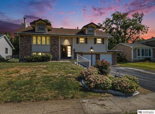 4825 S 92nd Ave, Omaha, NE 68127