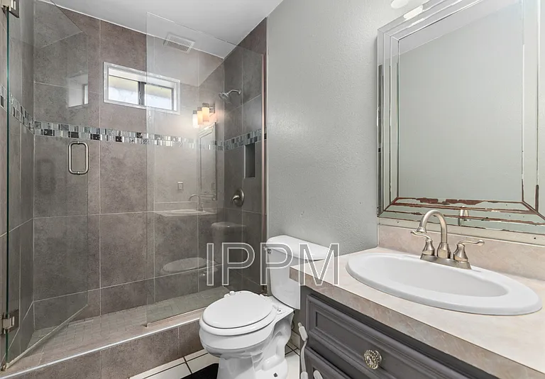 5233 Clearview Dr — Photo 10