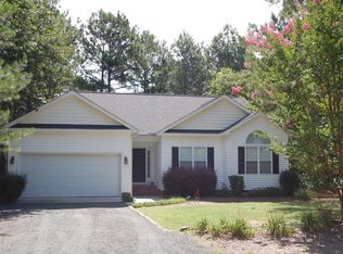 813 Blue Bird Dr, Vass, NC 28394