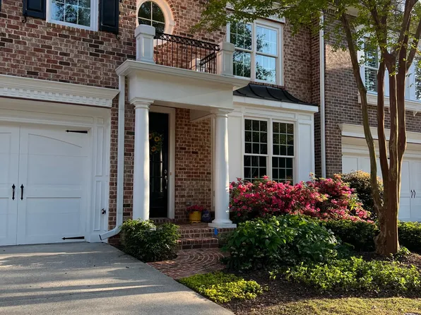 2412 Loxford Ln, Alpharetta, GA 30009