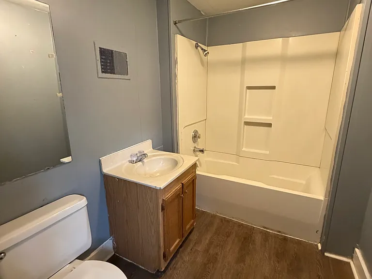 528 S Washington St #3 — Photo 8