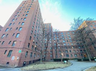 1604 Metropolitan Avenue #3F, Bronx, NY 10462
