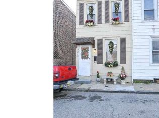 4815 Almond St, Philadelphia, PA 19137